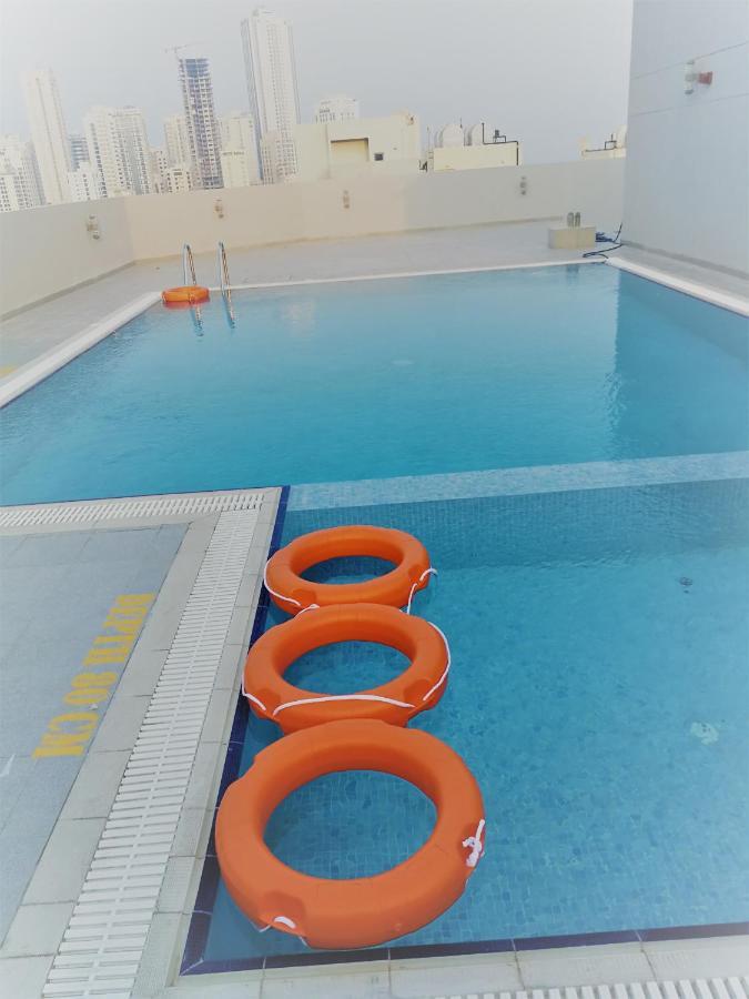 Infinity Juffair Suites Al-Manamah Bagian luar foto