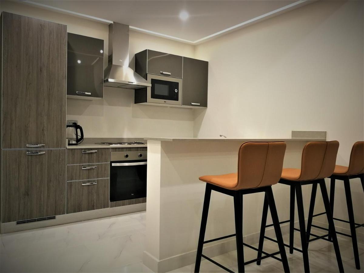 Infinity Juffair Suites Al-Manamah Bagian luar foto